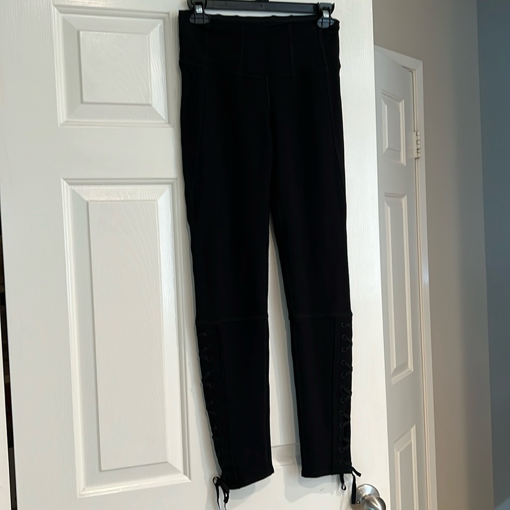 FP Movement black leggins. SP